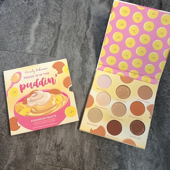 Beauty Bakerie Other - Beauty Bakerie Proof Is In The Puddin' Eyeshadow Palette